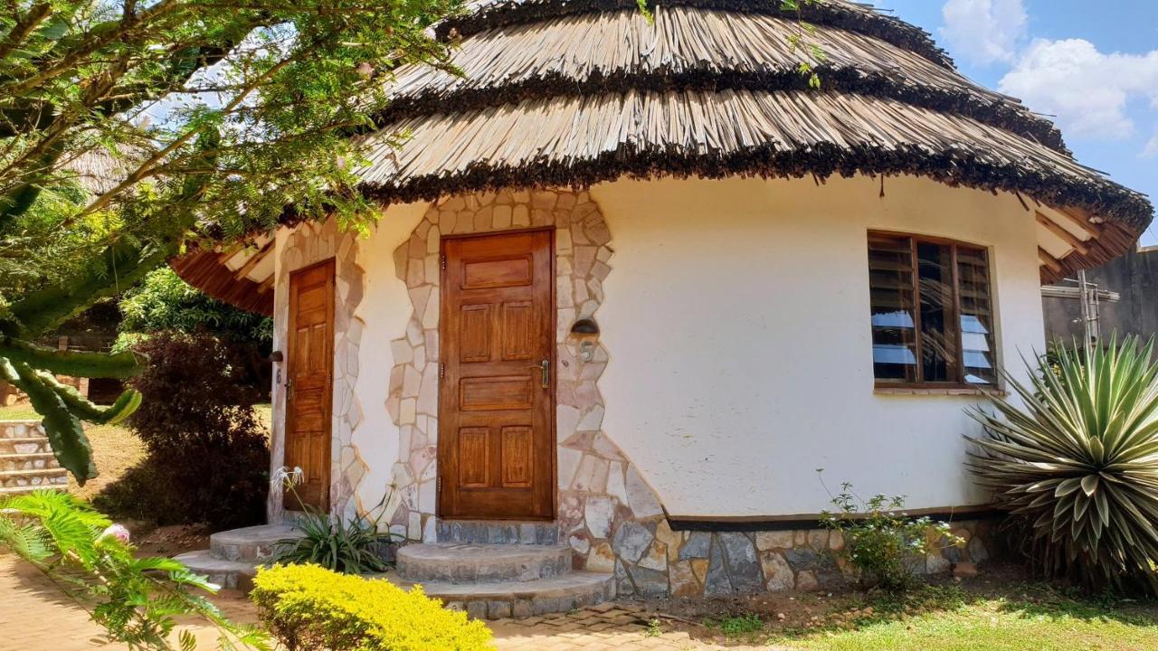 Masaka Banda Lodge מראה חיצוני תמונה